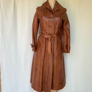 Vintage Trench Leather Coat - Cognac rich color - EUC